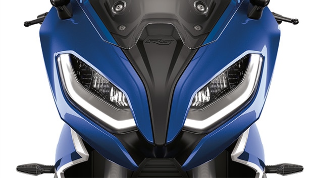 Parte delantera con luz diurna LED de la R 1250 RS