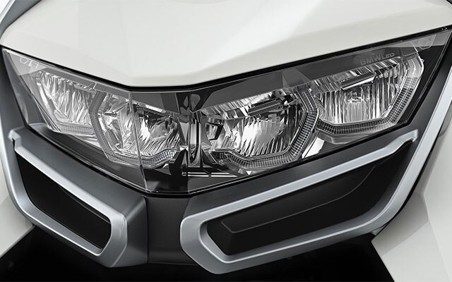 Luz delantera Full LED C 400 GT
